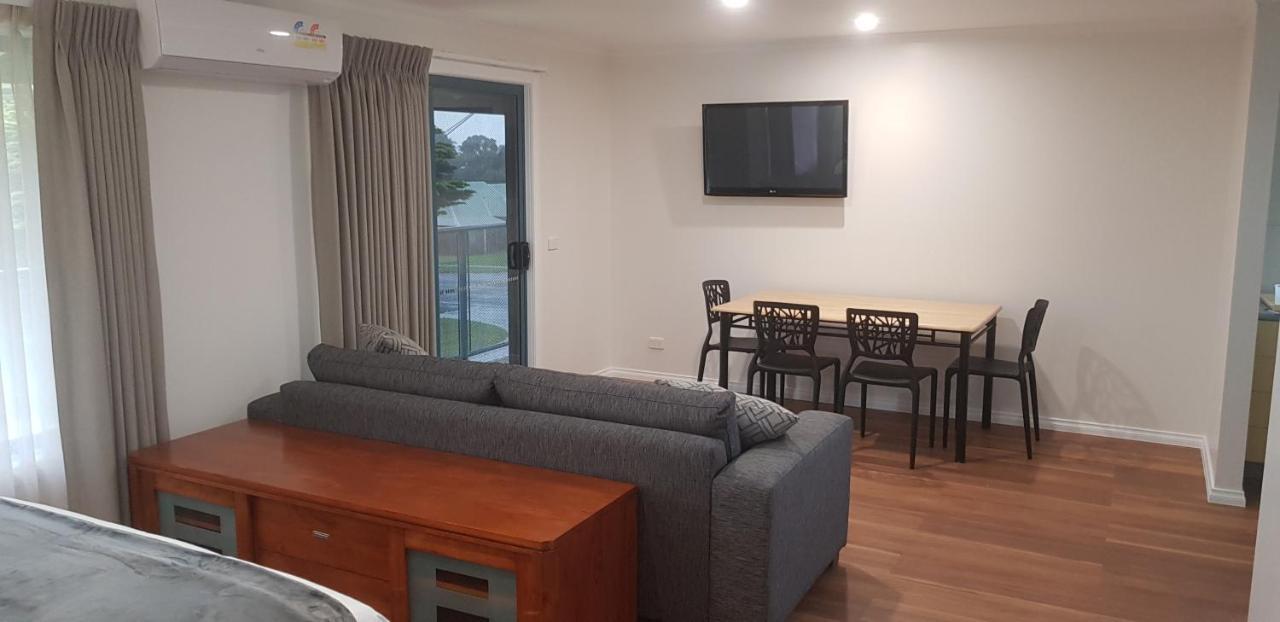 Phillip Island Off-Track Accommodation Cowes Exterior foto